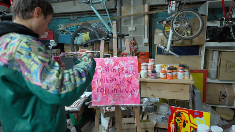 Artist and rider 3_Dumb rides Pure Advance – Pure Electric