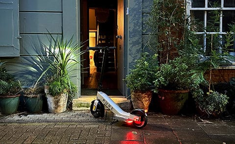 Why ride an electric scooter? – Pure Electric 5 Why ride an electric scooter? – Pure Electric
