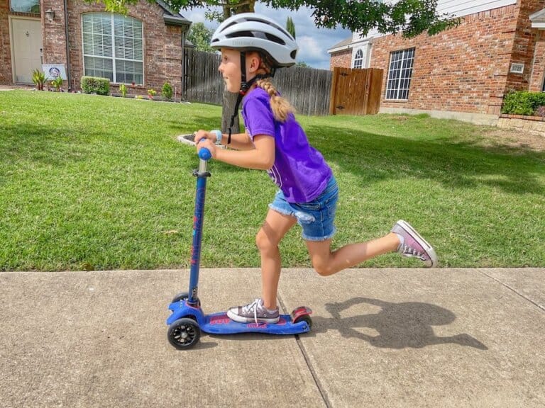 12 Best Scooters for Kids 8 Best Scooters for Kids: With so many kids scooters on the market, it can be tough to figure out which ones stand out and offer the best value. Edit Snippet