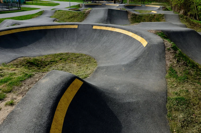 Pump track.webp