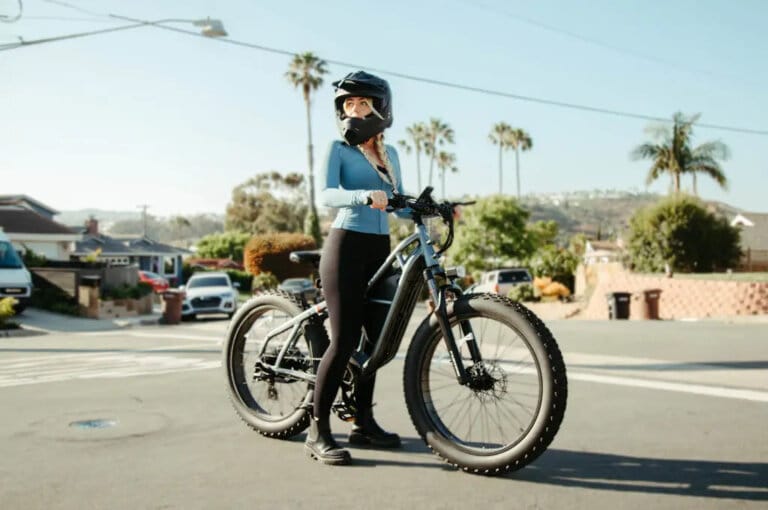 The importance of wearing a helmet while riding an electronic bike 6 The importance of wearing a helmet while riding an electronic bike