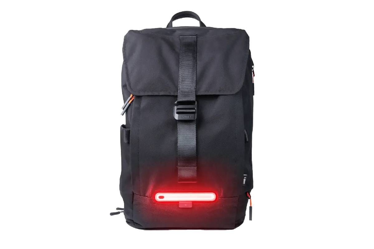 Does the Backpack 1 Torch illuminate? 1 unit 1 torch backpack review