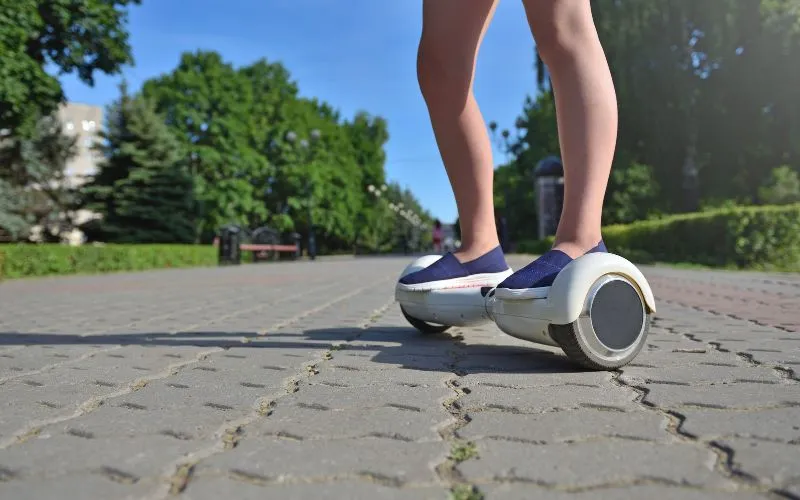 How fast can hoverboard go? Discover the speed of top brands 1 How fast can hoverboard go?