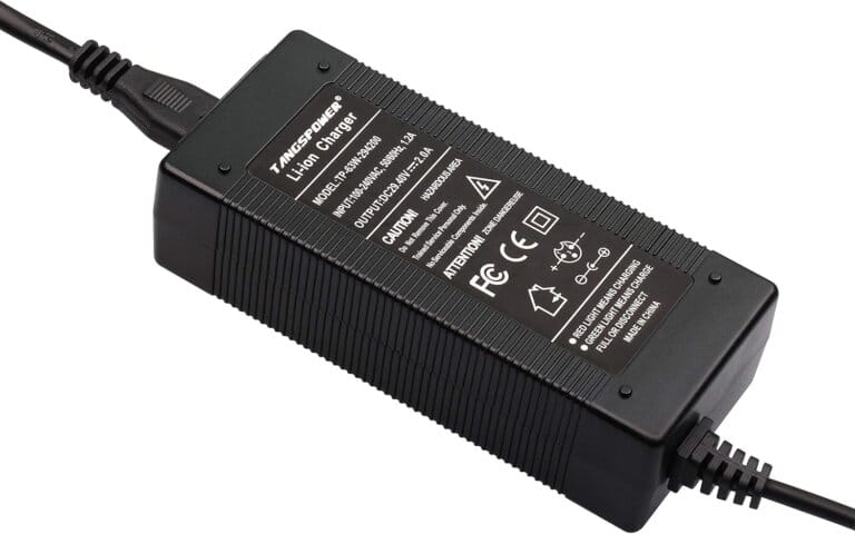 Replacement of the charger 29.4 V DC 29.4 V 0.6a 25.9 V charger 29.4 Volt 2A for Lithio 7s battery pack 9 Replacement of the charger 29.4 V DC 29.4 V 0.6a 25.9 V charger 29.4 Volt 2A for Lithio 7s battery pack