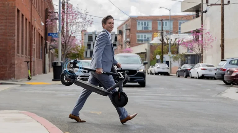 Hiboy S2 scooter won’t turn on? Here’s how to fix it quickly